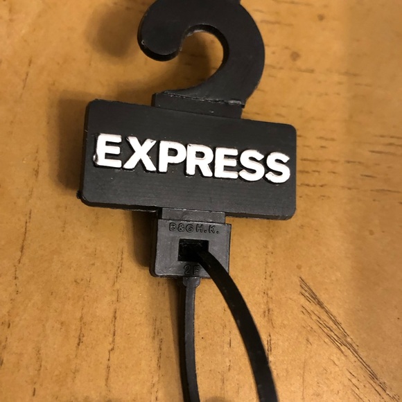 Express Black Hanger - Picture 3 of 4